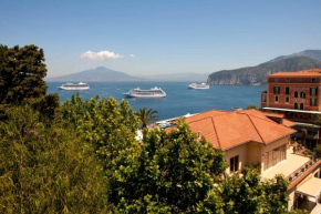  Al Centro Suites  Сорренто